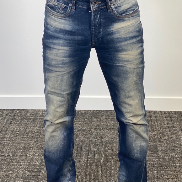 Comfort fit jeans. - Picture 3 of 3